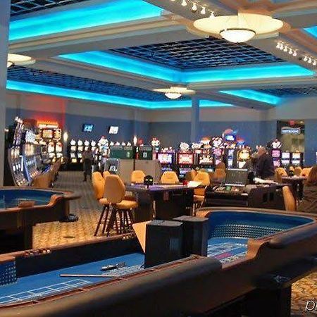 Riverwalk Casino Hotel Виксбург Экстерьер фото